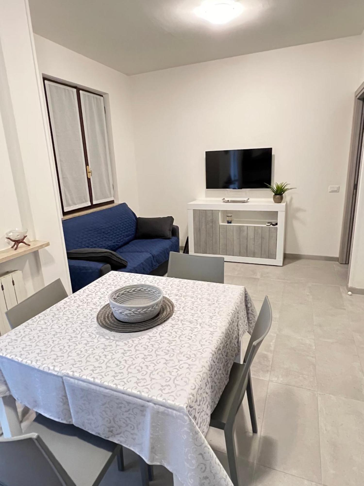 La Vela Lägenhet Sirmione Exteriör bild